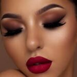 The Right Way to Contour and Highlight Your Face